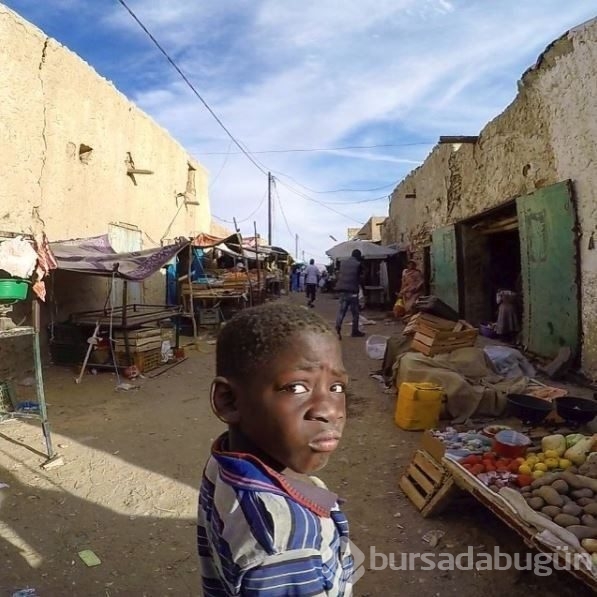 Gezgin çift Afrika'yı motosikletle dolaşıyor