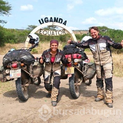 Gezgin çift Afrika'yı motosikletle dolaşıyor
