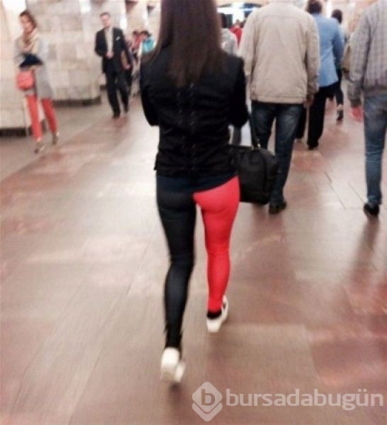 Metroda görüntülenen tuhaf kıyafetli yolcular