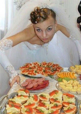 Rusya'dan tuhaf düğün fotoğrafları