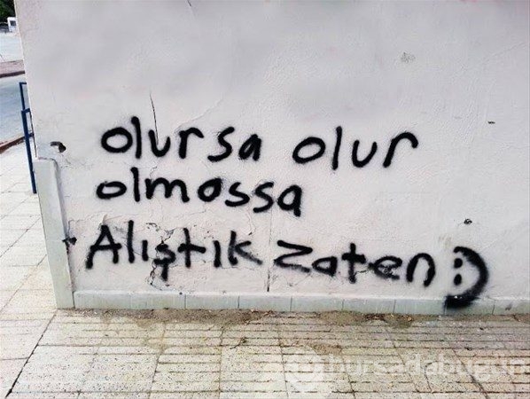 İlginç duvar yazıları