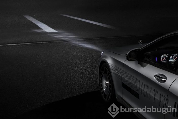 Mercedes akıllı far teknolojisiyle devrim yapmaya hazırlanıyor