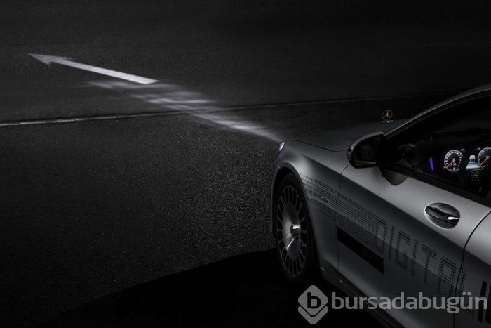 Mercedes akıllı far teknolojisiyle devrim yapmaya hazırlanıyor