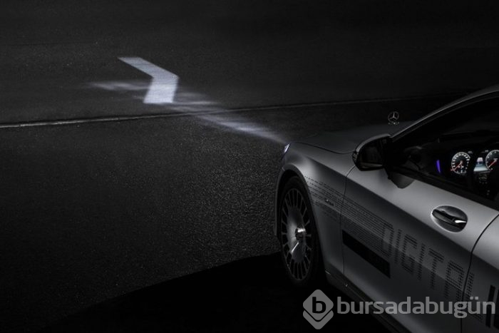 Mercedes akıllı far teknolojisiyle devrim yapmaya hazırlanıyor