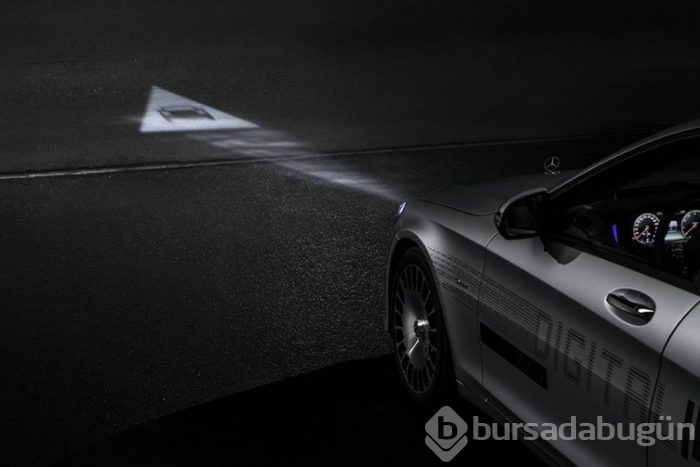 Mercedes akıllı far teknolojisiyle devrim yapmaya hazırlanıyor