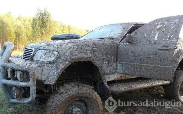 Mercedes akıllı far teknolojisiyle devrim yapmaya hazırlanıyor