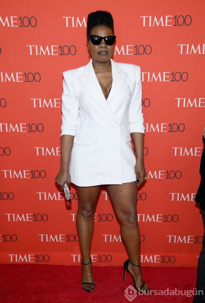 Time 100 galasına Jennifer Lopez damgası (kırmızı halı)
