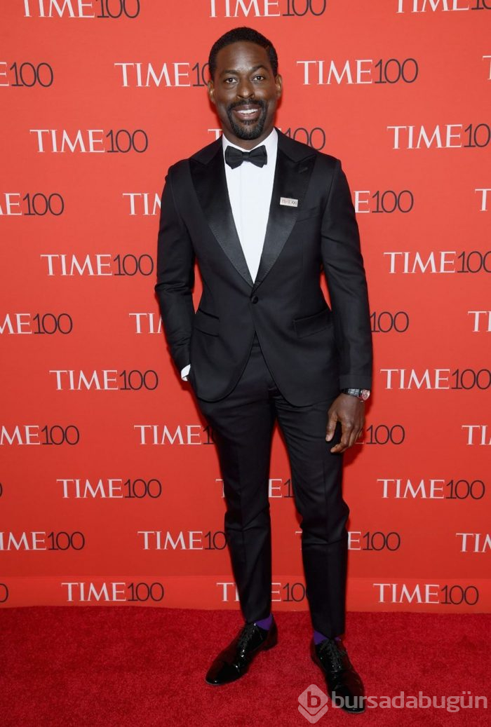 Time 100 galasına Jennifer Lopez damgası (kırmızı halı)