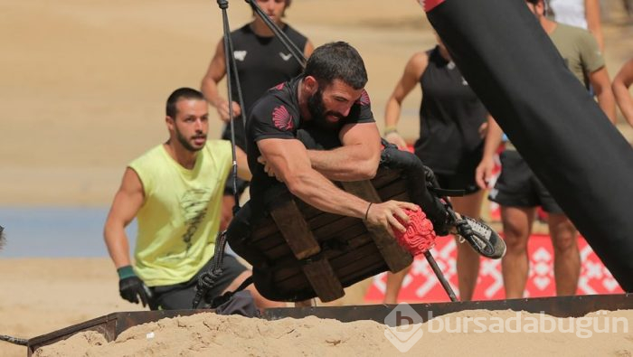 Survivor Turabi yaralandı (Altı dikiş)