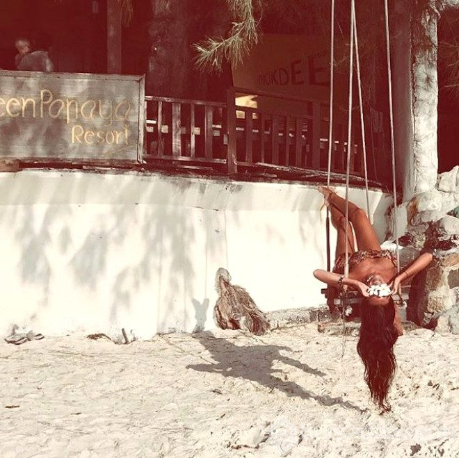 Dünyanın en ateşli hostesleri ınstagram'ı sallıyor