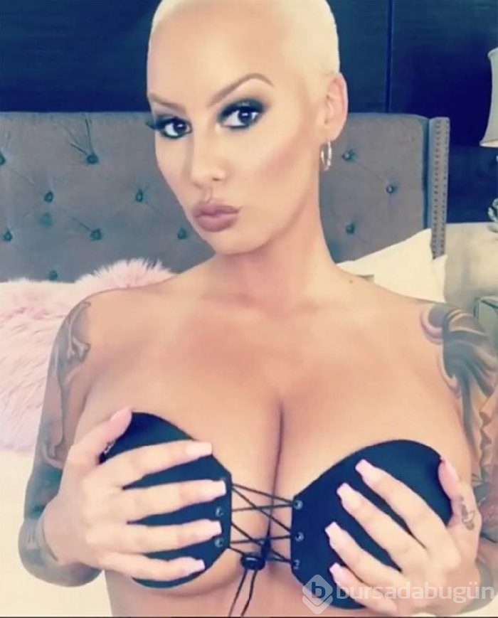 Amber Rose bildiğiniz gibi