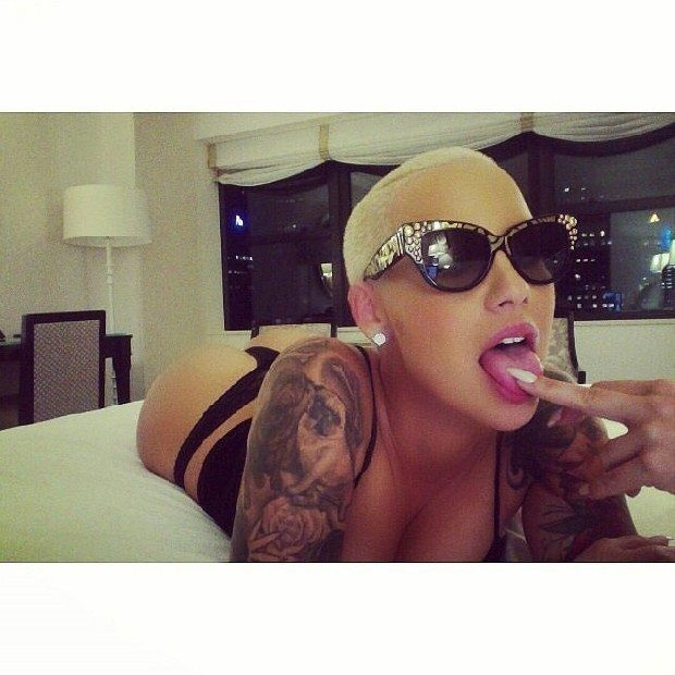 Amber Rose bildiğiniz gibi