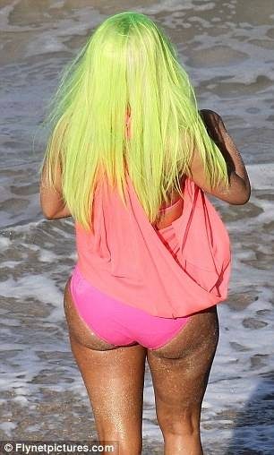 Nicki Minaj klibinden yeni kare