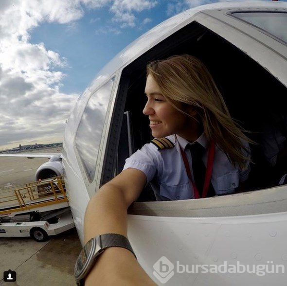 Instagram fenomeni Türk kadın pilotlar