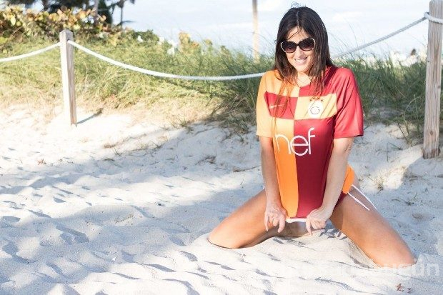 Claudia Romani, Galatasaray forması giydi!