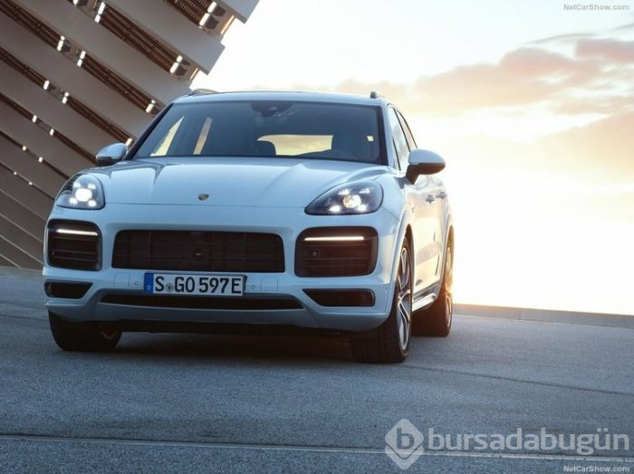 2019 Porsche Cayenne E-Hybrid