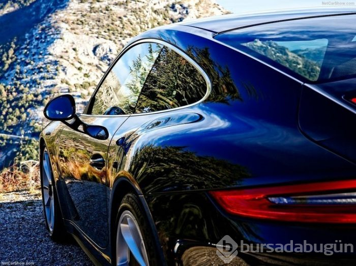 2019 Porsche Cayenne E-Hybrid