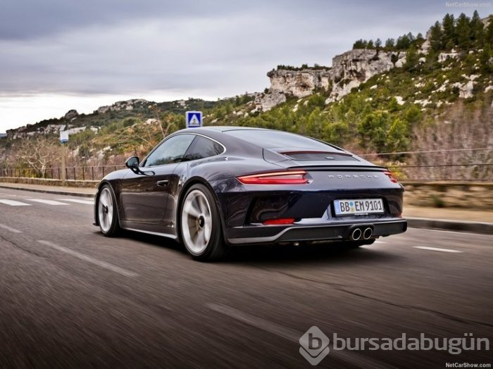 2019 Porsche Cayenne E-Hybrid