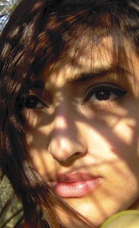 Belgesel için gitti başına neler geldi