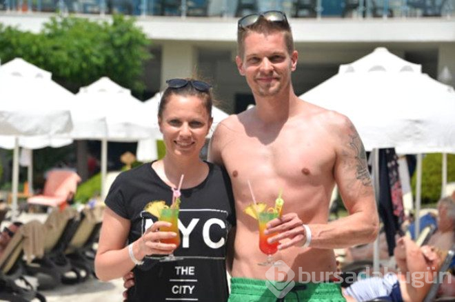 Çiftlerin yeni tercihi +18'lik tatil 