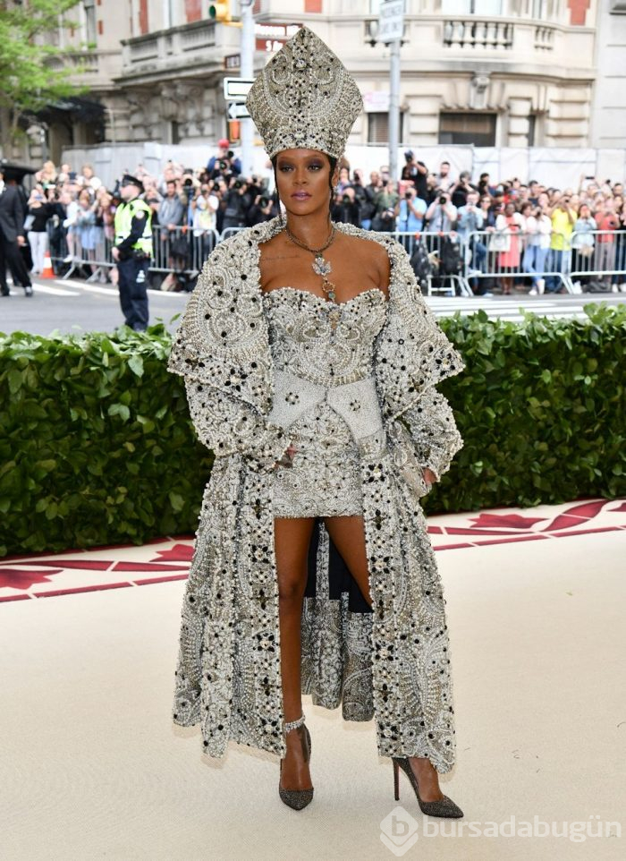 Met Gala 2018'in kırmızı halısında şıklık yarışı