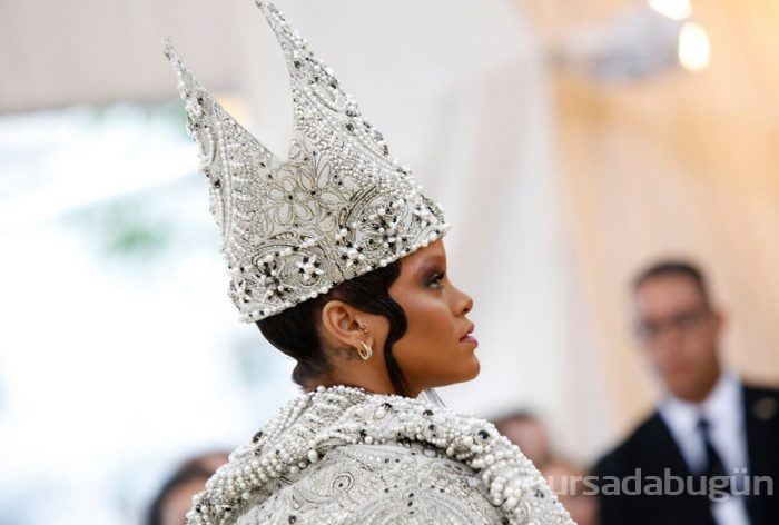 Met Gala 2018'in kırmızı halısında şıklık yarışı