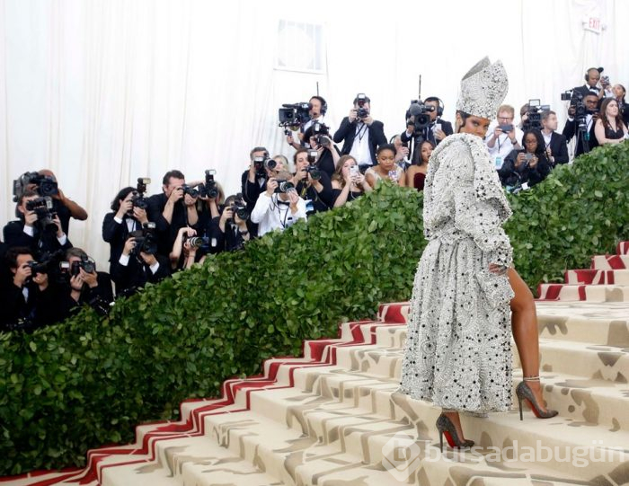 Met Gala 2018'in kırmızı halısında şıklık yarışı