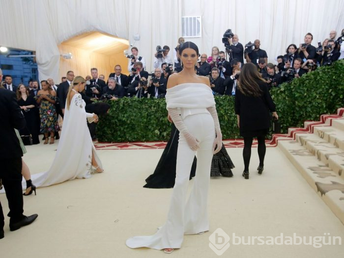 Met Gala 2018'in kırmızı halısında şıklık yarışı