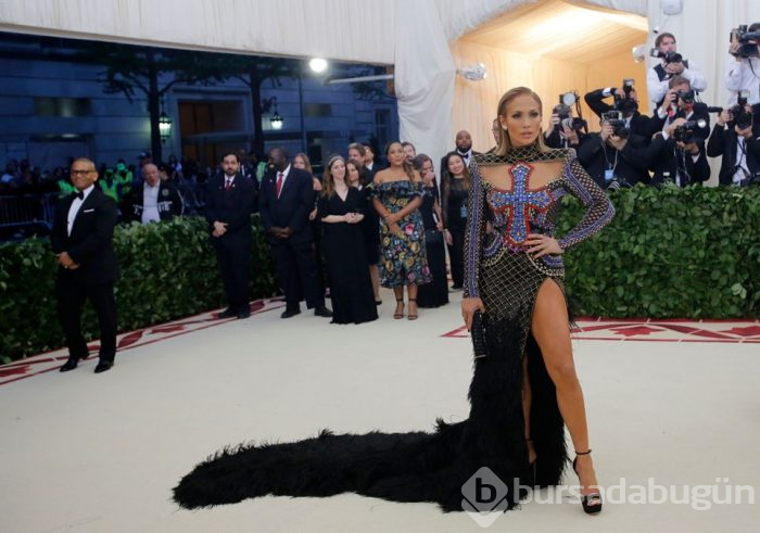 Met Gala 2018'in kırmızı halısında şıklık yarışı