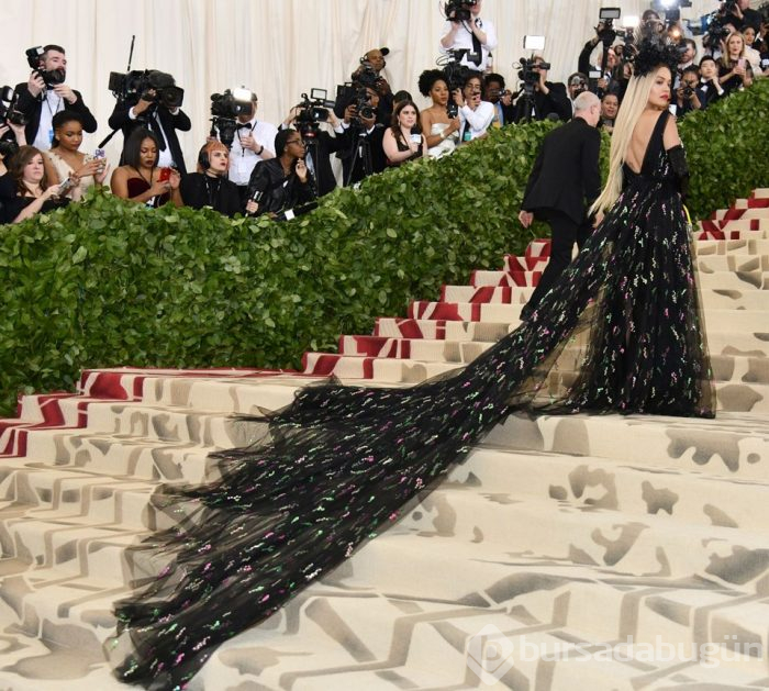 Met Gala 2018'in kırmızı halısında şıklık yarışı