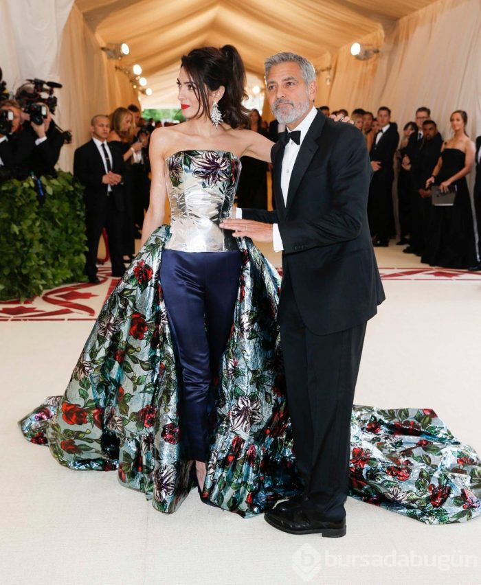 Met Gala 2018'in kırmızı halısında şıklık yarışı