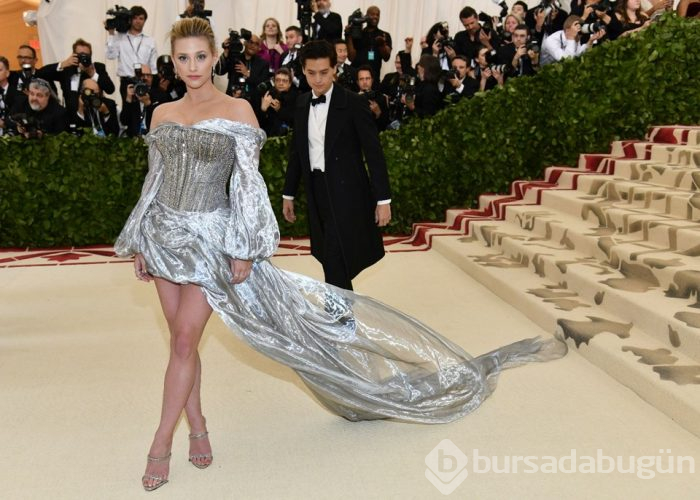 Met Gala 2018'in kırmızı halısında şıklık yarışı