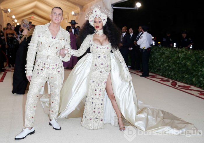 Met Gala 2018'in kırmızı halısında şıklık yarışı