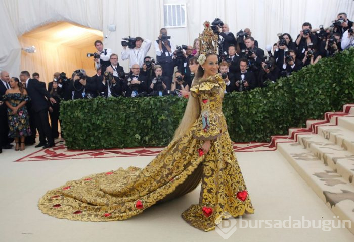 Met Gala 2018'in kırmızı halısında şıklık yarışı