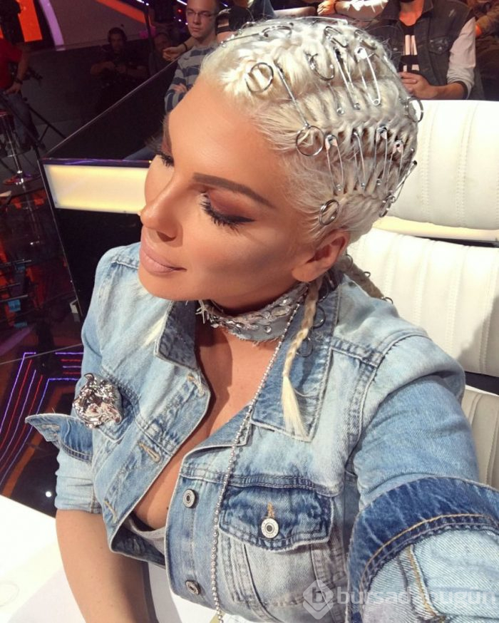 Jelena Karleusa'dan yine olay paylaşım!