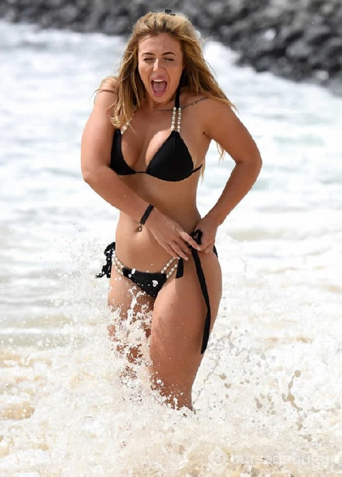 Televizyon çocuğu Holly Hagan