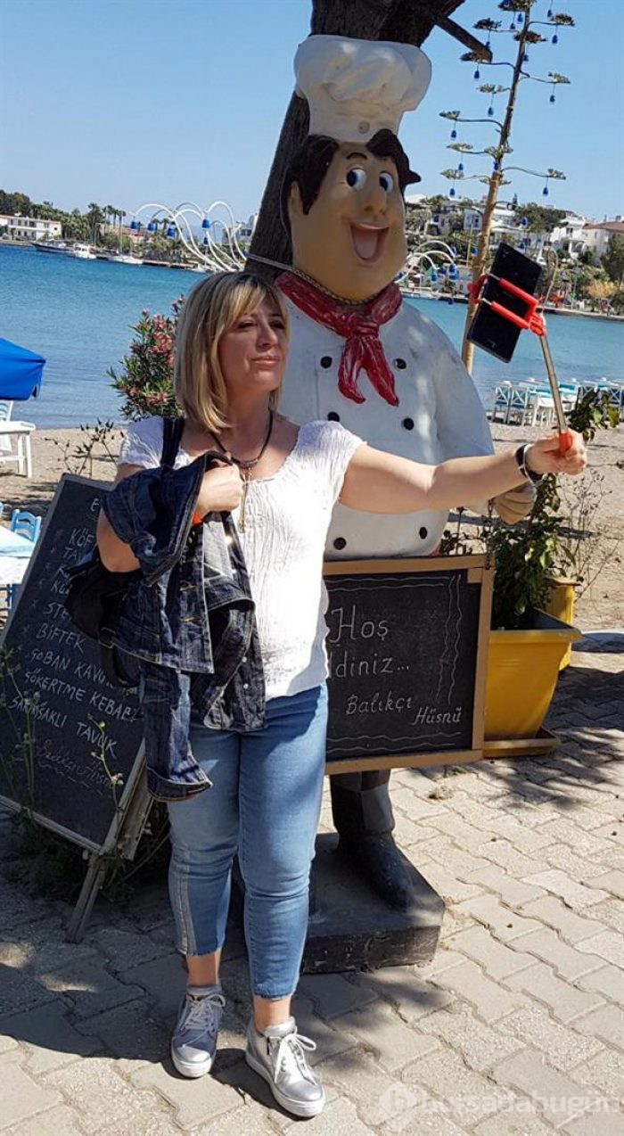 Pazarcı tezgahında gülümseten etiketler