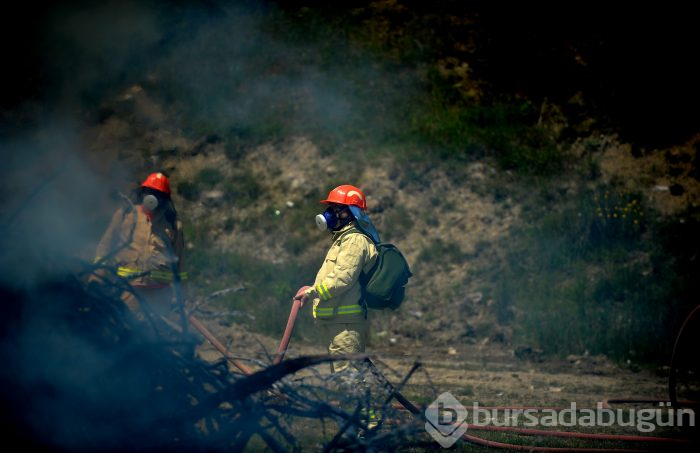 Bursa'da ormancılar en hızlı hortumu açabilmek için yarıştı 