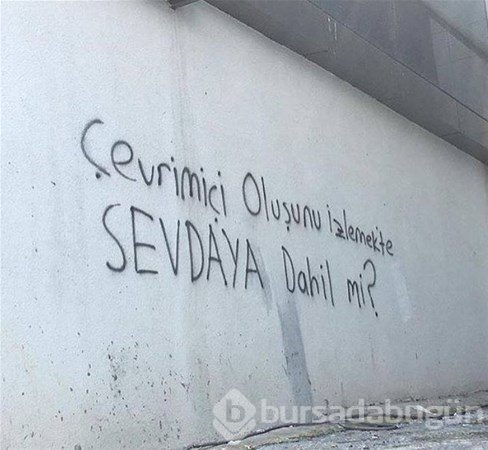 İlginç duvar yazıları