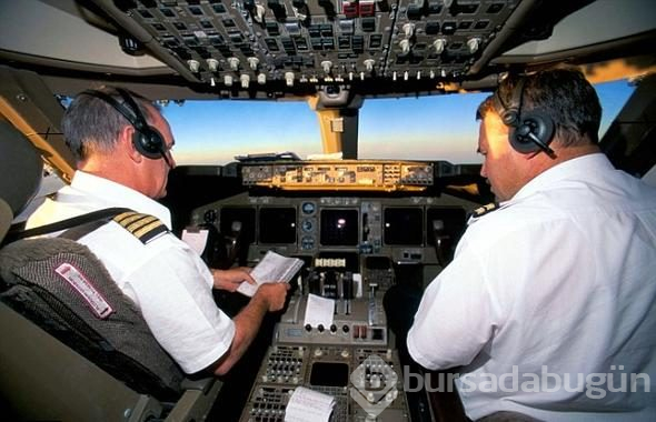 Uçağa binenlerin pek fazla bilmediği sıra dışı detaylar