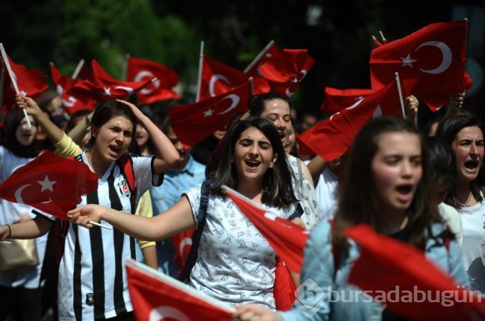 Bursa'da 19 Mayıs coşkusu törenlerle kutlandı