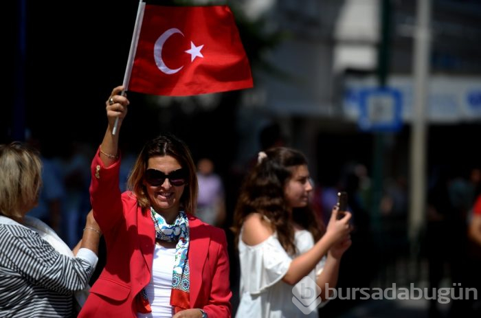 Bursa'da 19 Mayıs coşkusu törenlerle kutlandı