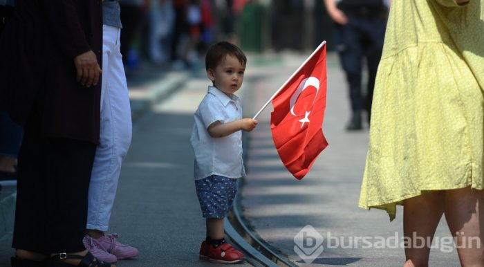 Bursa'da 19 Mayıs coşkusu törenlerle kutlandı