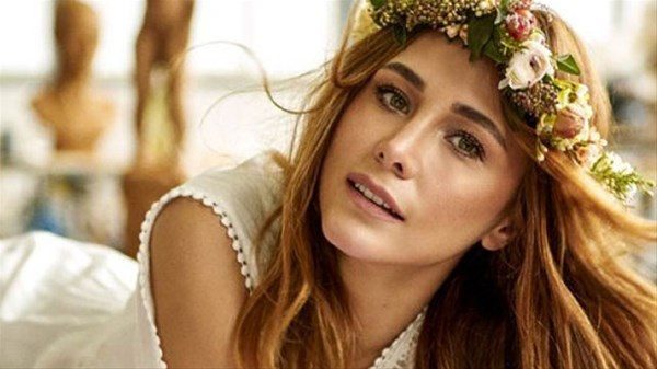 Estetikle başka birine dönüşen Türk ünlüler