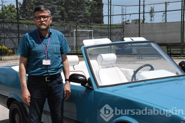 Hurda aracı spor otomobile dönüştürdüler