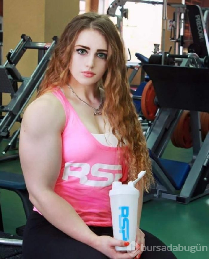 Sosyal medyayı sallayan 'Kaslı Barbie'