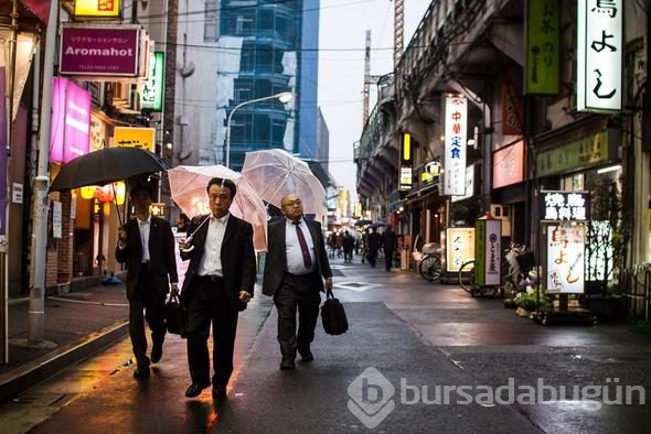 Burası dünyanın en çok çalışan ülkesi! Sokaklarda inanılmaz görüntüler
