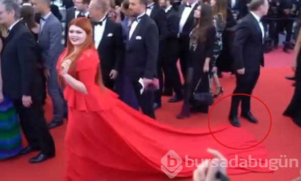 Etek uçup gitti