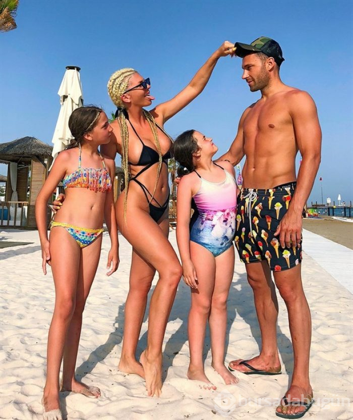 Jelena Karleusa yine yaptı yapacağını!