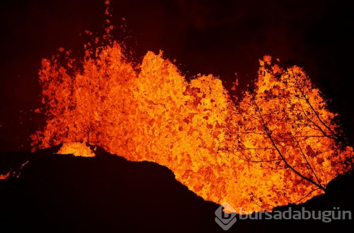 Hawaii'de lavlar santrale ulaştı